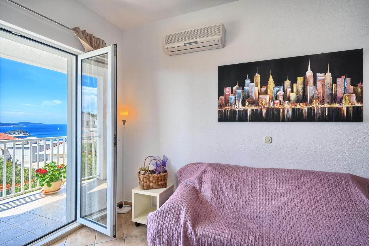 חוואר Apartments Irena מראה חיצוני תמונה
