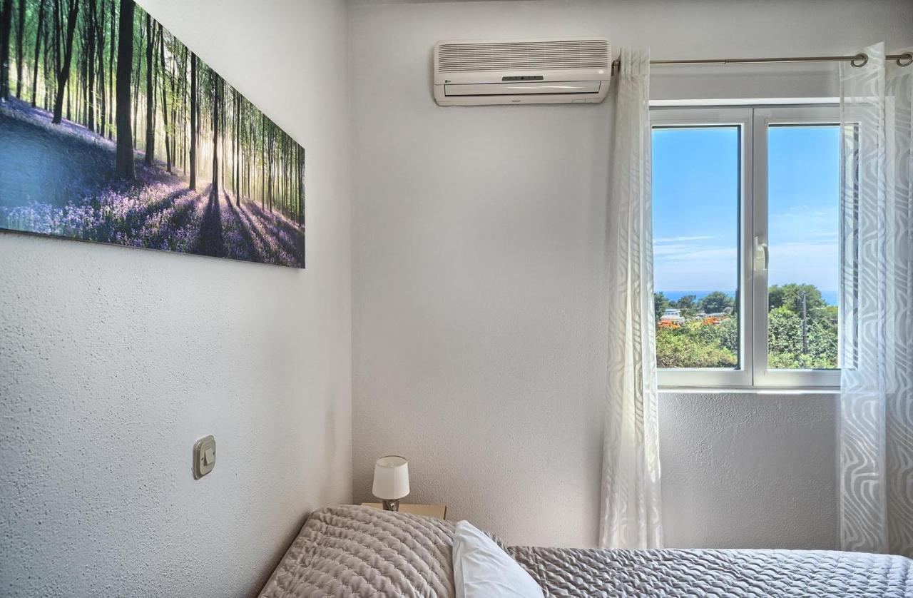 חוואר Apartments Irena מראה חיצוני תמונה