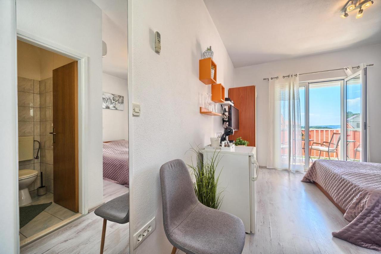 חוואר Apartments Irena מראה חיצוני תמונה