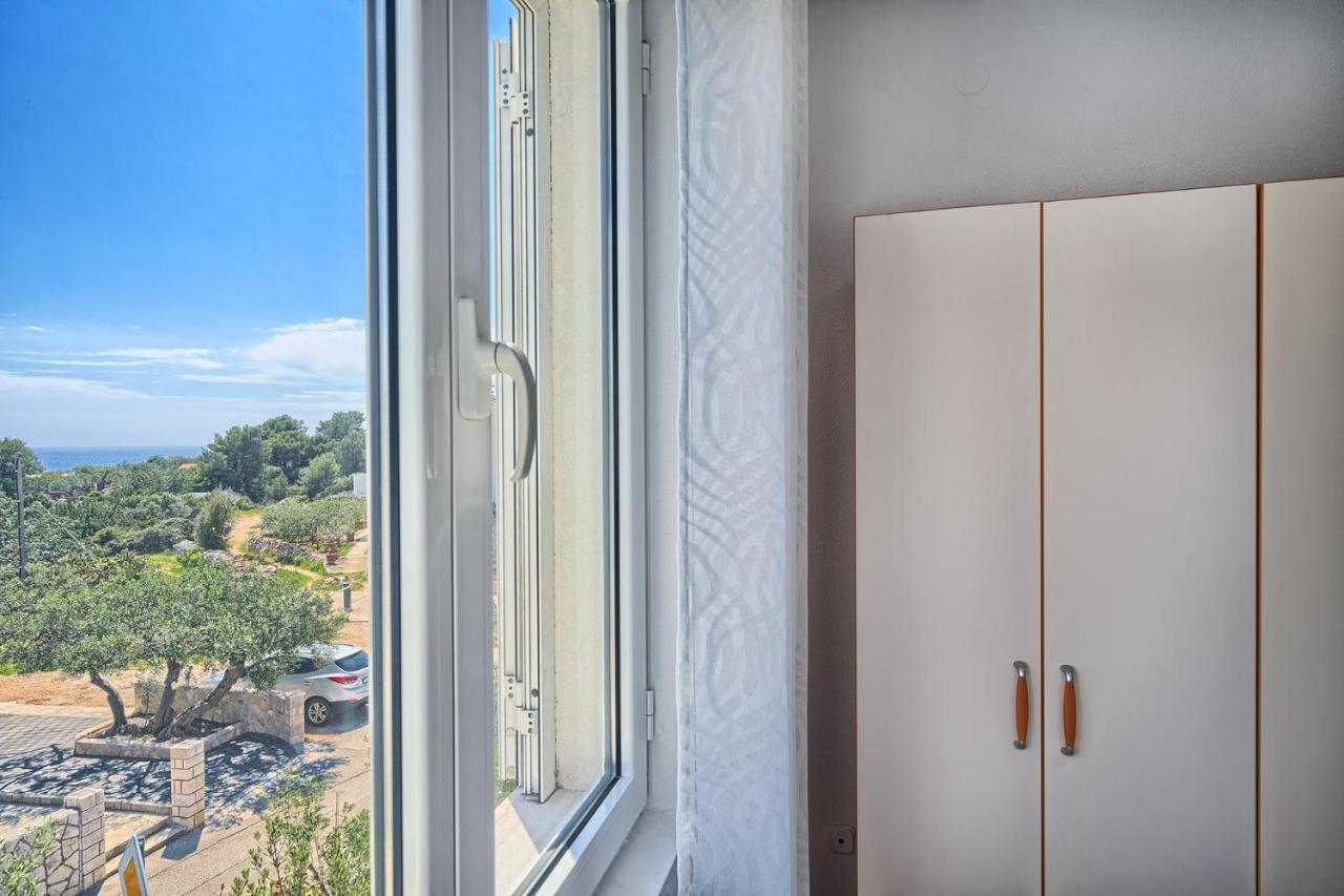 חוואר Apartments Irena מראה חיצוני תמונה