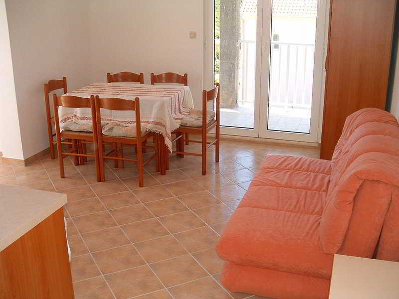 חוואר Apartments Irena מראה חיצוני תמונה